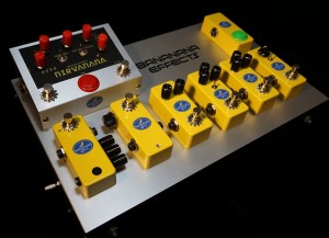 BANANANA effects special pedalboard